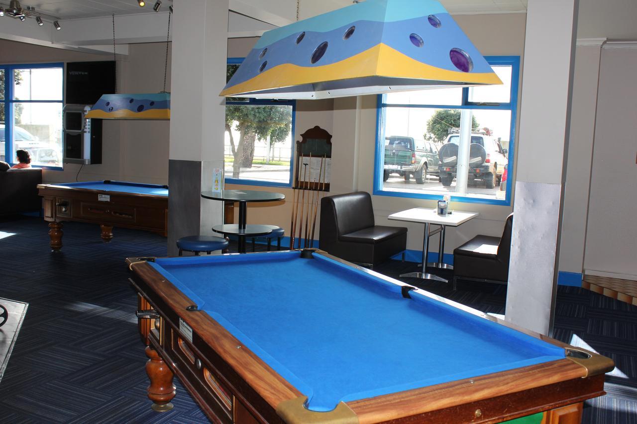 Beach Hotel Берни Экстерьер фото