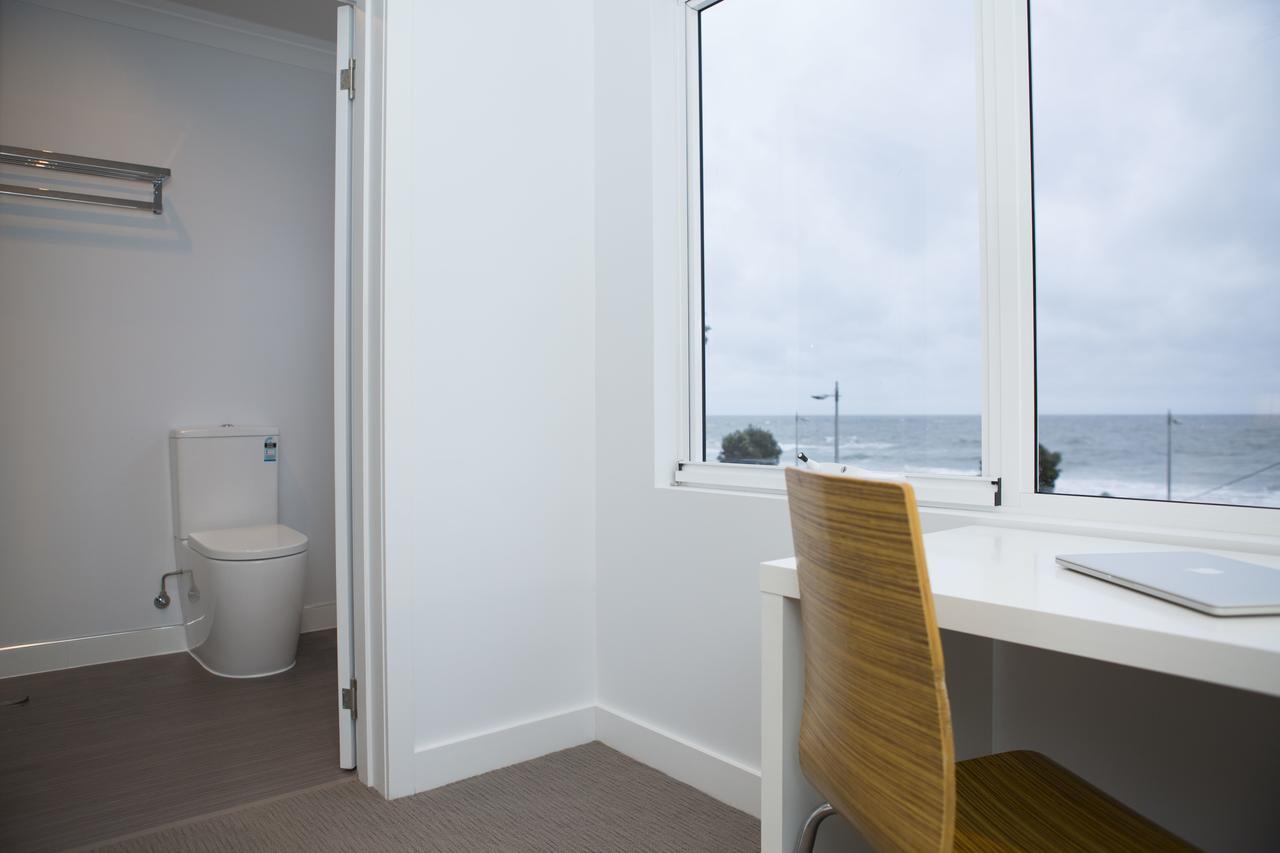 Beach Hotel Берни Экстерьер фото
