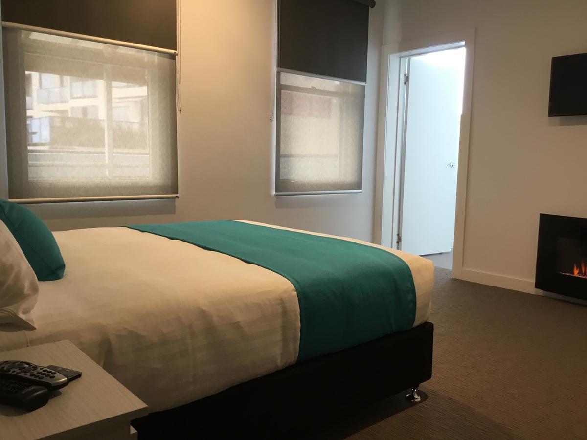 Beach Hotel Берни Экстерьер фото