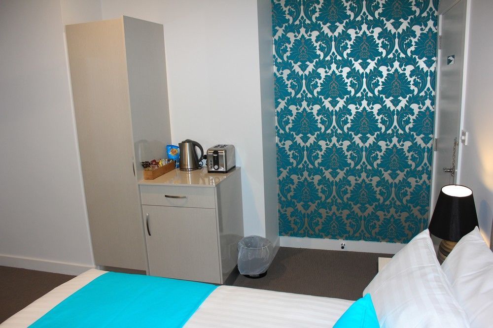 Beach Hotel Берни Экстерьер фото
